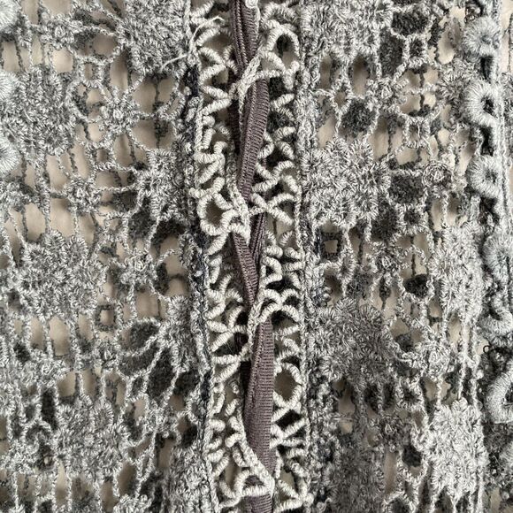 POL Womens Gray Crochet Tank Top Open Back Size Medium Girly Boho Festival - Picture 8 of 11